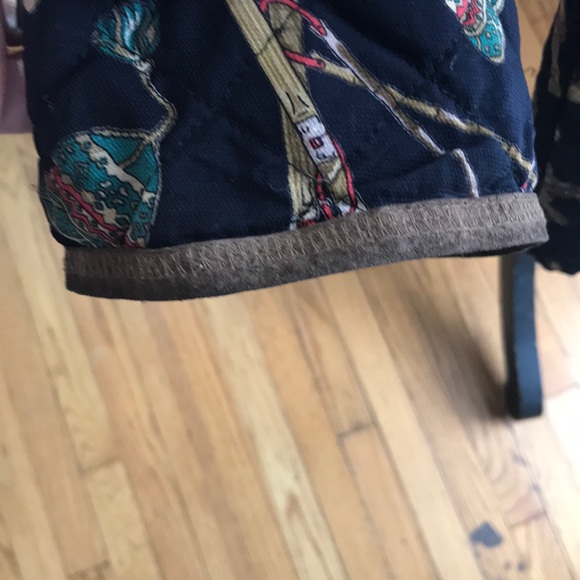 Ski-themed quilted jacket. Silk. By L’Officiel. - Picture 6 of 8